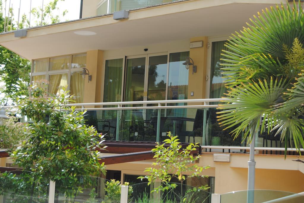 Hotel Bamar Pinarella Zewnętrze zdjęcie