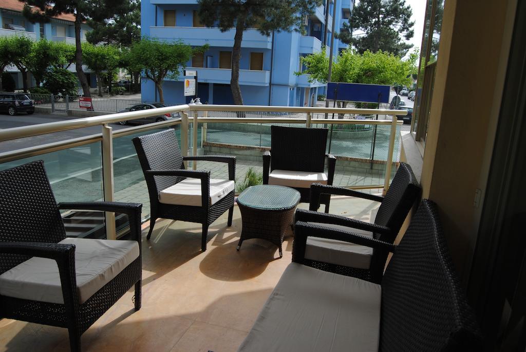 Hotel Bamar Pinarella Zewnętrze zdjęcie